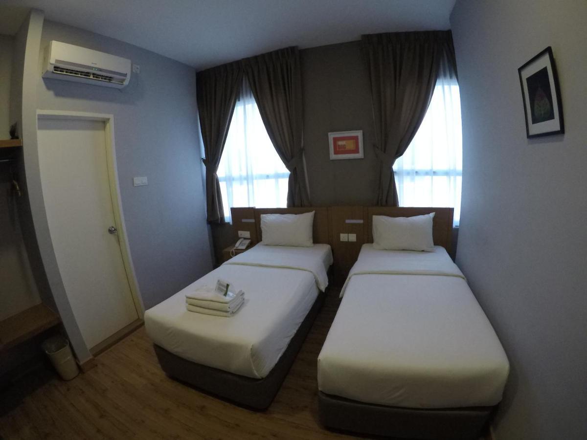 Hotel Zamburger Second Link Johor Bahru Exterior photo
